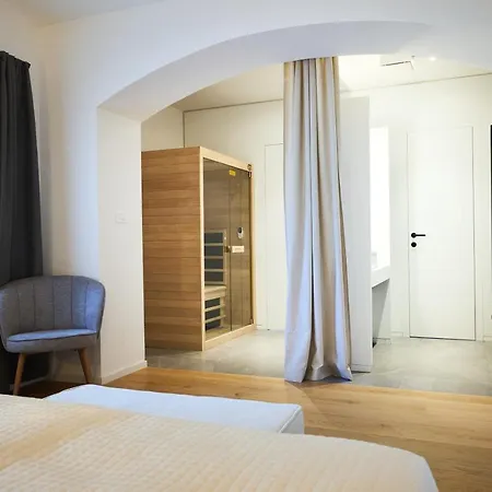 Rodica, Apartment *