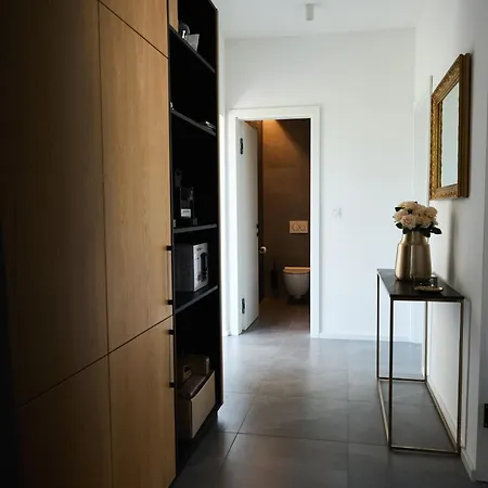 Rodica, Apartment