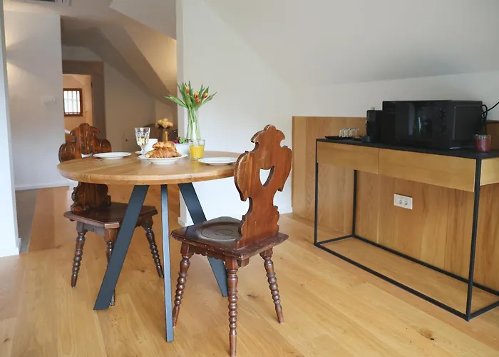 Rodica, Διαμέρισμα Μπλεντ