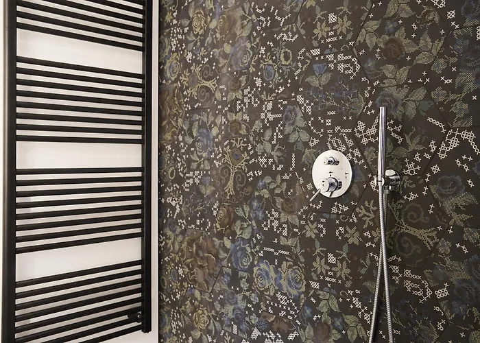 Rodica, Διαμέρισμα